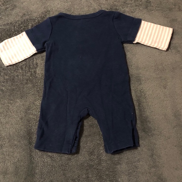 ‼️SOLD‼️ • Dog Design Long Sleeve Onesie - Picture 6 of 7